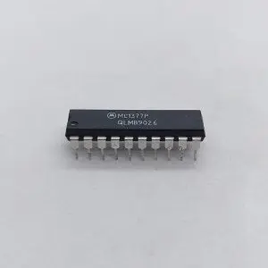 MC1377P RGB TO PAL/NTSC INTEGRATED CIRCUIT MOTOROLA 1 PIECE NEW