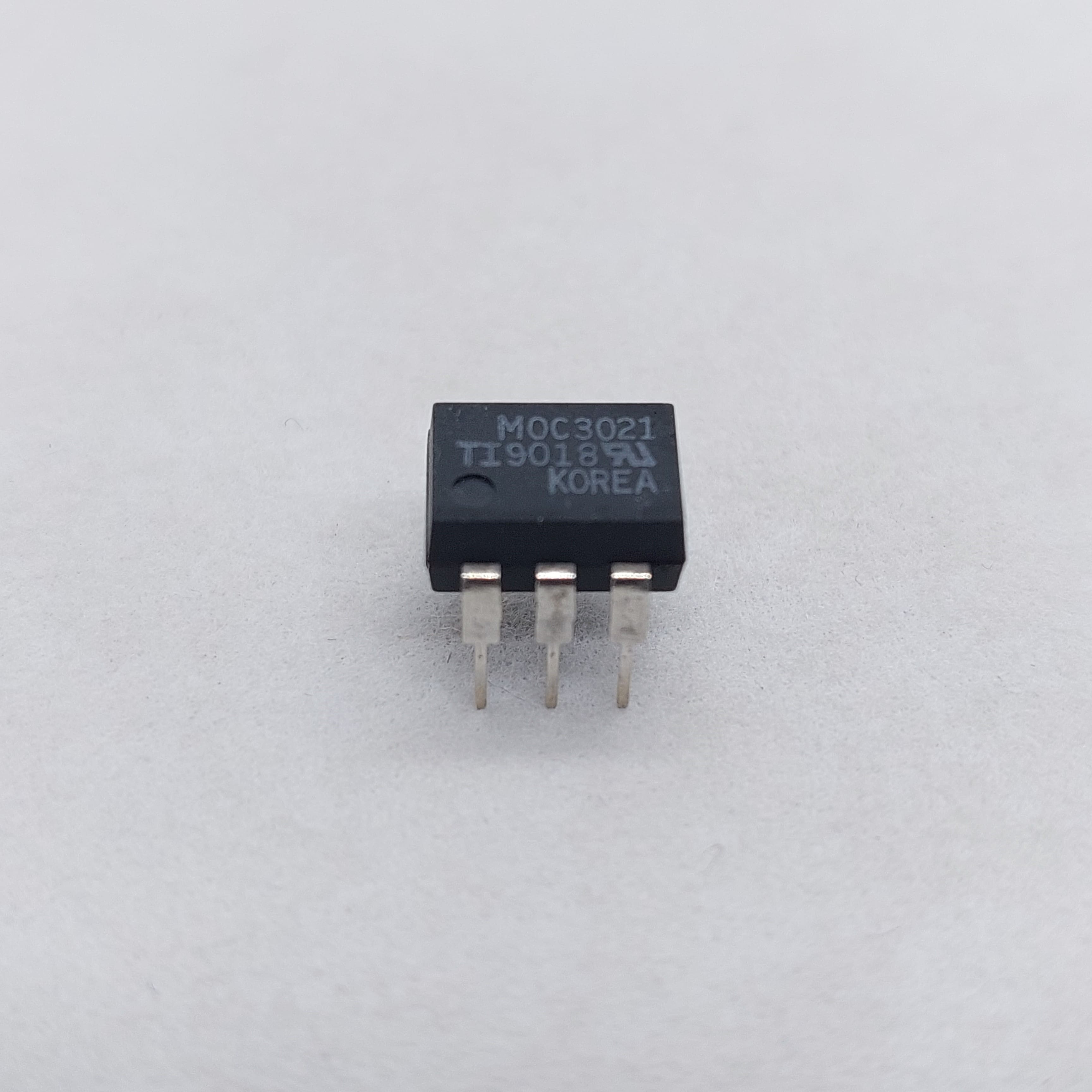 MOC3021 OPTO COUPLER IC - Langrex