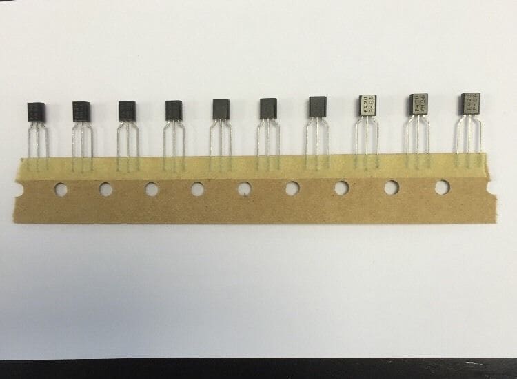 Lot of 10 Pieces BF324 Philips Transistor